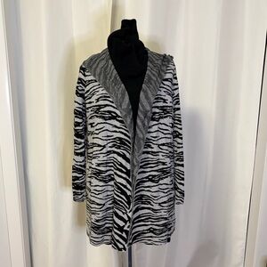 Chico’s Zenergy medium gray and black zebra print sweater hood